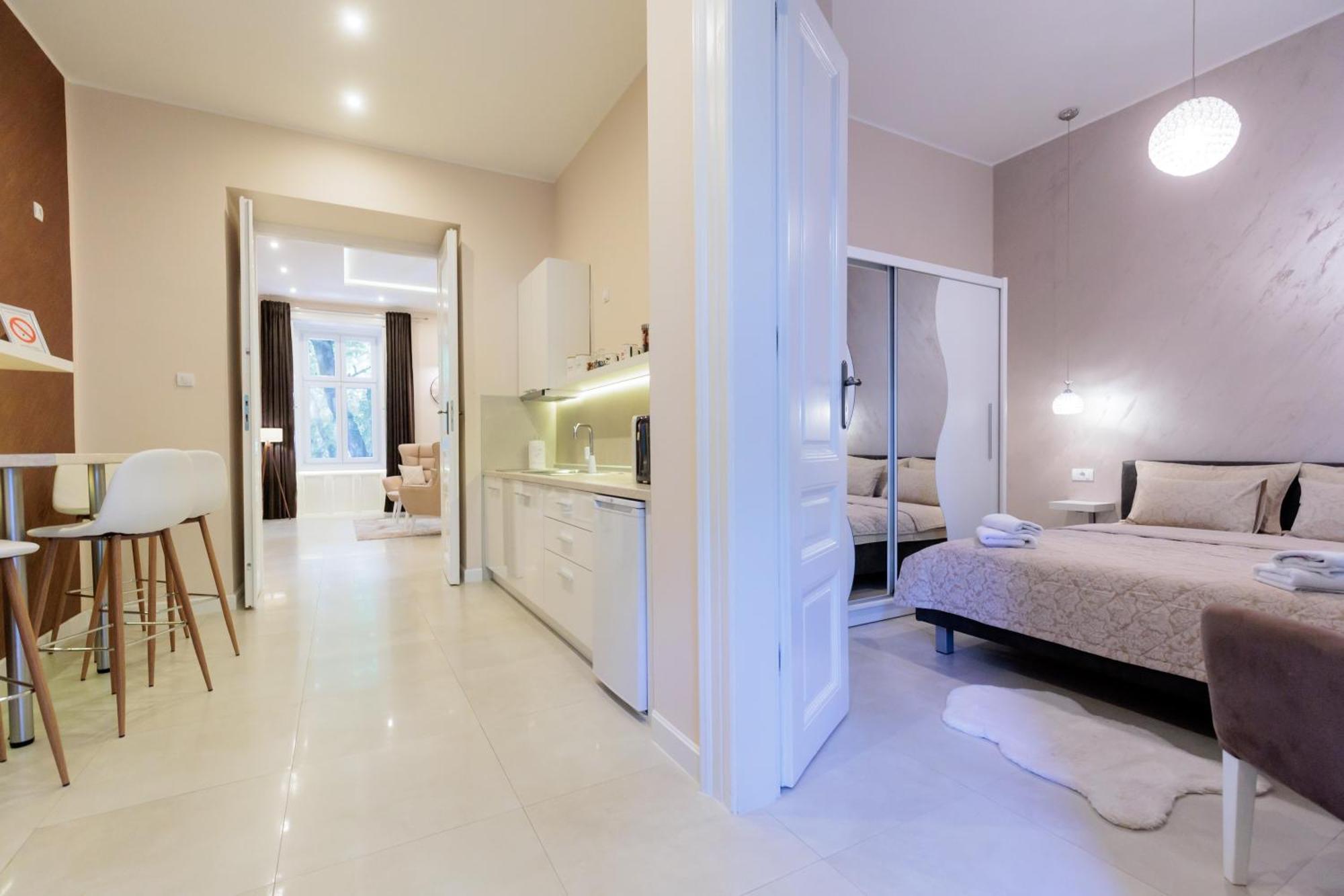 Apartman Mirakul Суботица Экстерьер фото